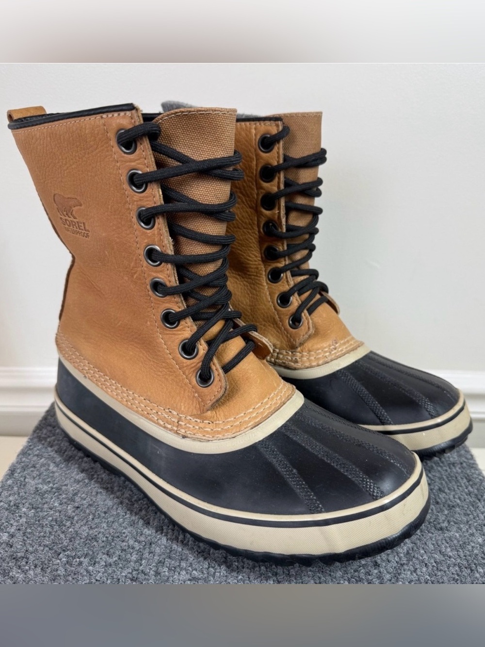 Sorel Caribou Duck Boots Mens US 8 Waterproof Leather Rubber Winter NM1561-281